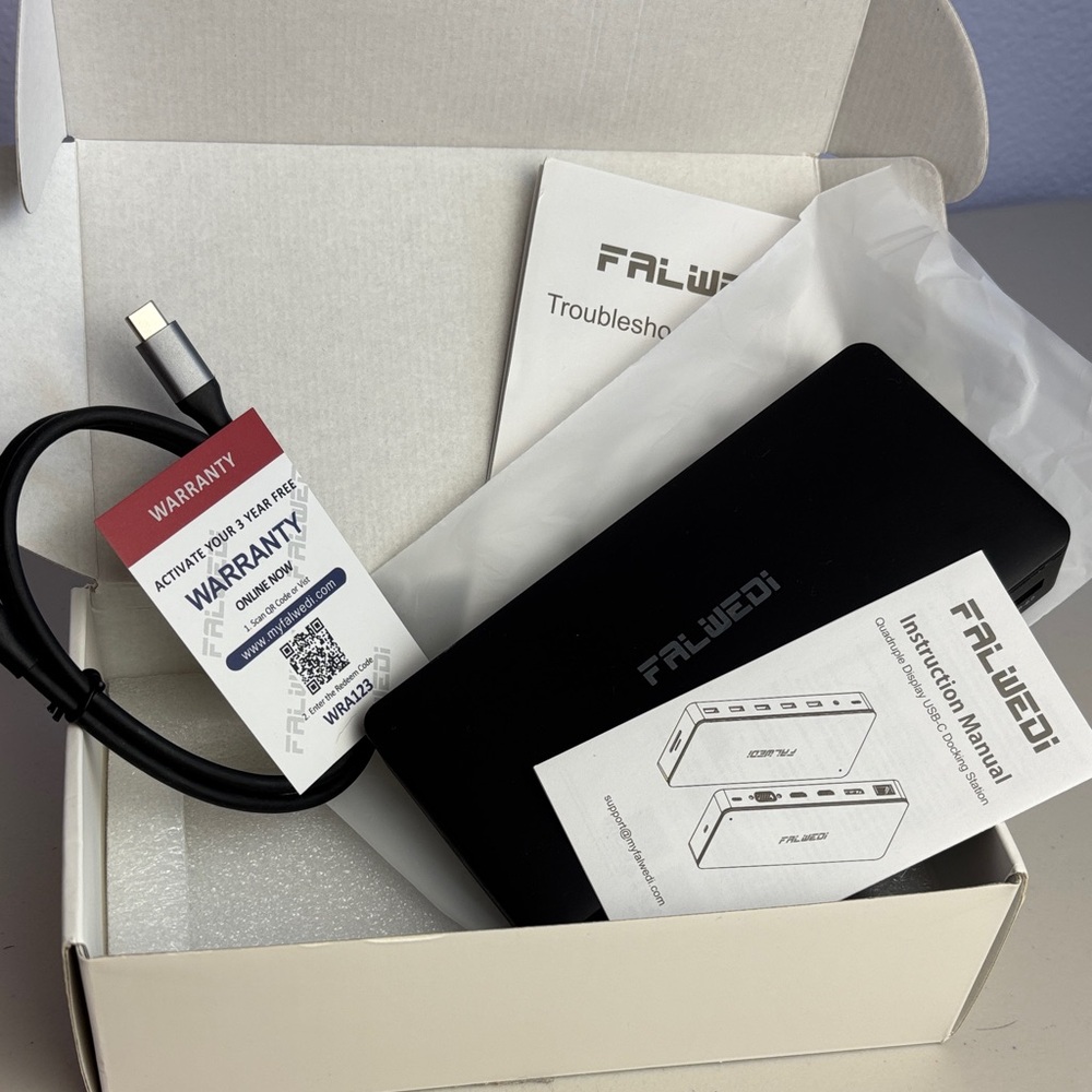 Black USB Hub